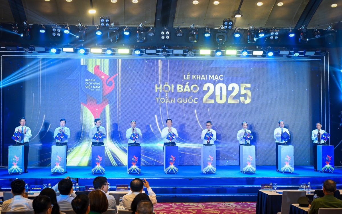 Báo chí Cách mạng Việt Nam: 100 năm “dẫn đường” và khát vọng vươn mình trong kỷ nguyên mới Báo chí Cách mạng Việt Nam: 100 năm “dẫn đường” và khát vọng vươn mình trong kỷ nguyên mới