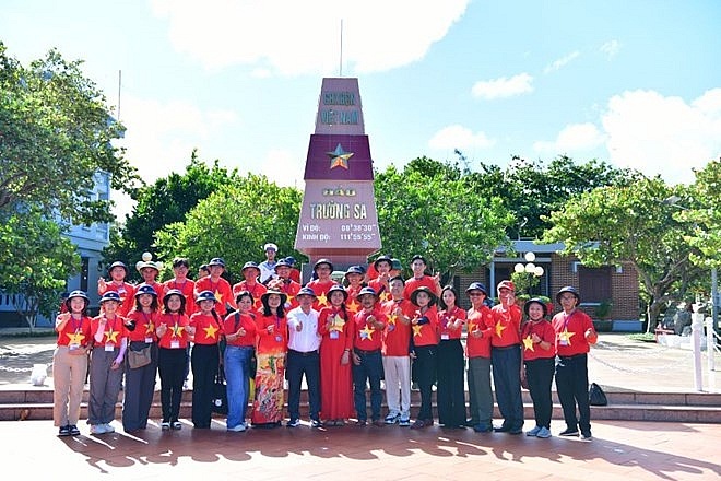 Gắn kết triệu con tim, bồi đắp sức mạnh Việt Nam toàn cầu Gắn kết triệu con tim, bồi đắp sức mạnh Việt Nam toàn cầu