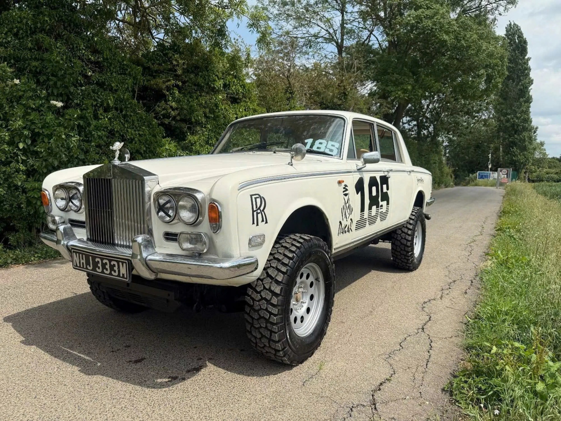 Rolls-Royce offroad, tin được không? Rolls-Royce offroad, tin được không?