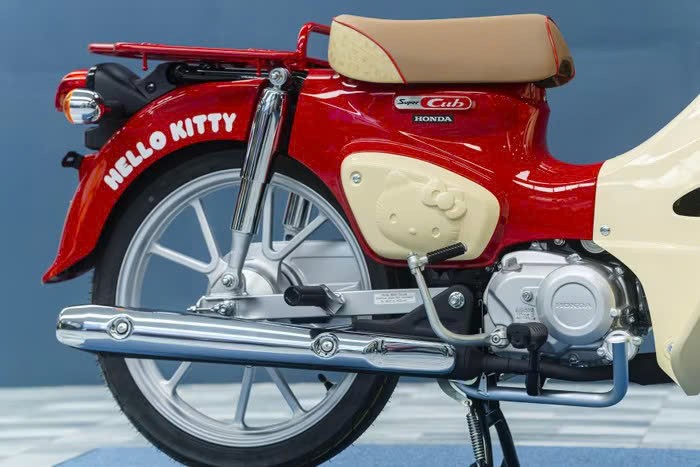 Honda Super Cub bản giới hạn được đưa về Việt Nam