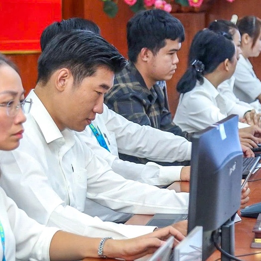 Từ 1/7, công chức được nhận tiền cho những ngày lễ không nghỉ