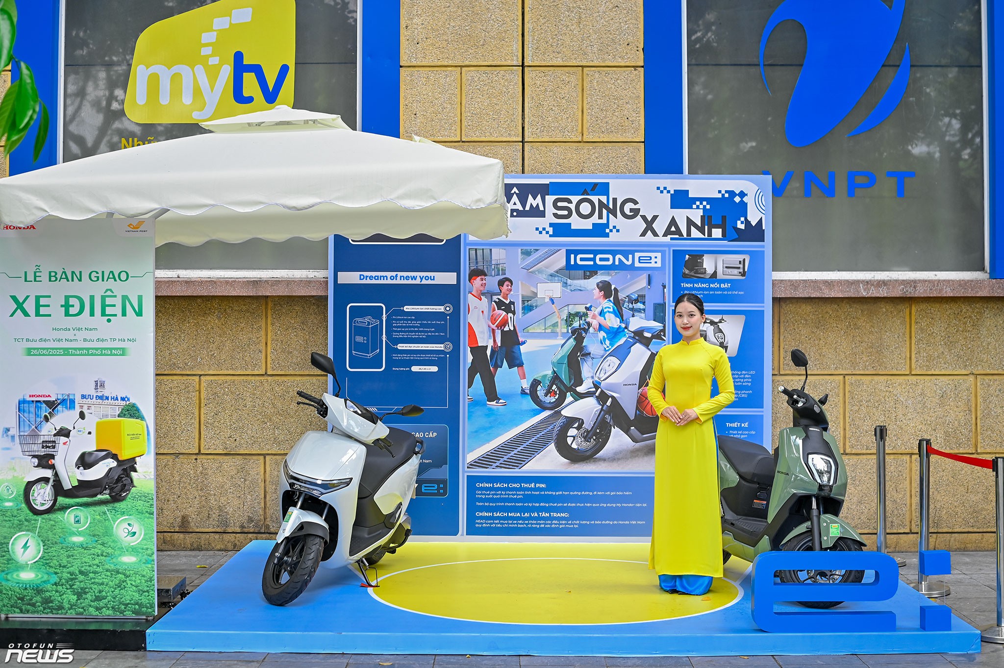 205 xe máy điện Honda gia nhập đội ngũ chuyển phát của Bưu điện Việt Nam tại Hà Nội