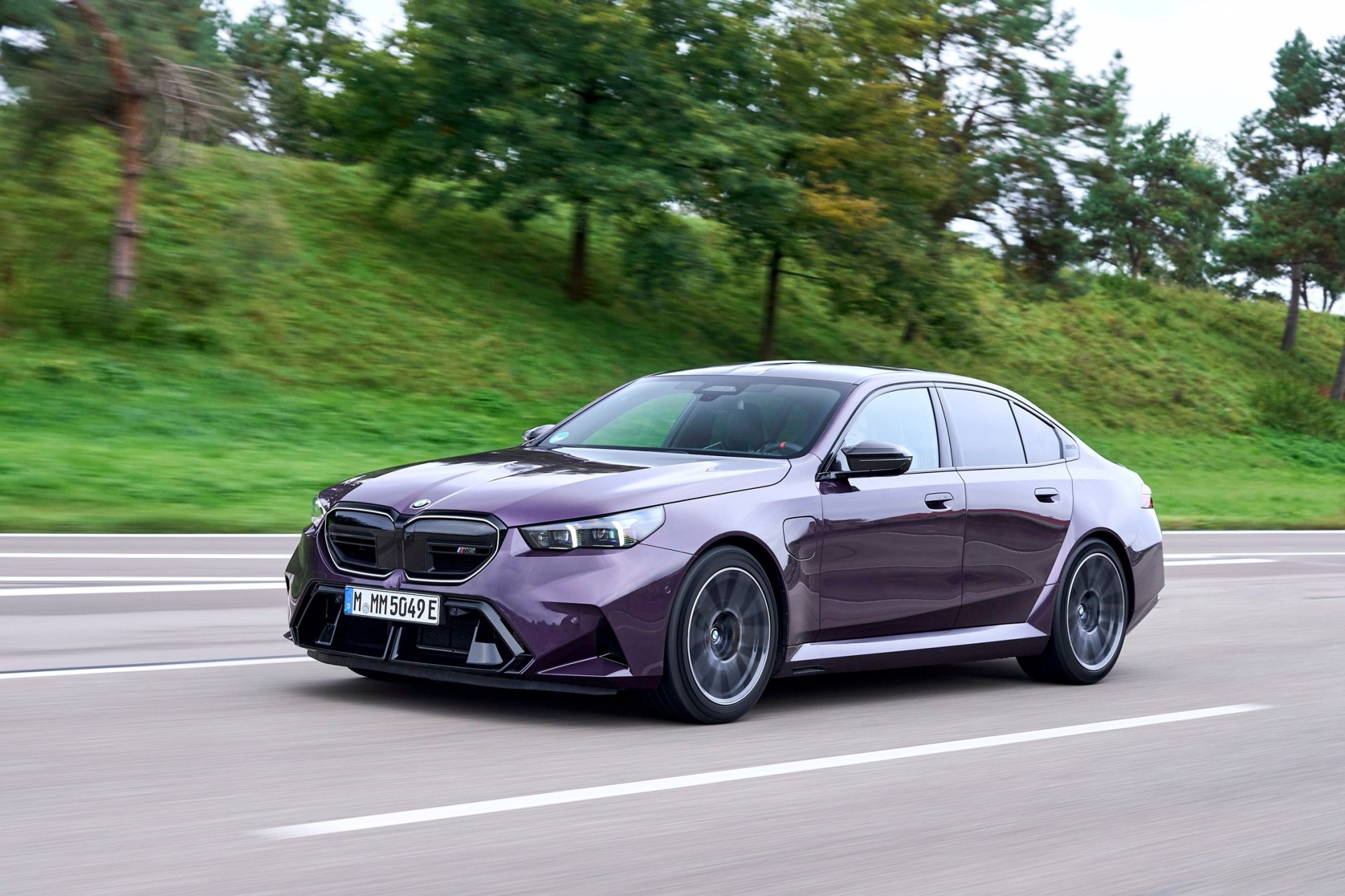 BMW: Động cơ đốt trong là nền móng của chúng tôi