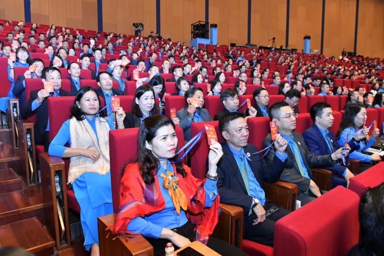 Công bố danh sách Chủ tịch Liên đoàn Lao động 23 tỉnh, thành phố mới sáp nhập Công bố danh sách Chủ tịch Liên đoàn Lao động 23 tỉnh, thành phố mới sáp nhập