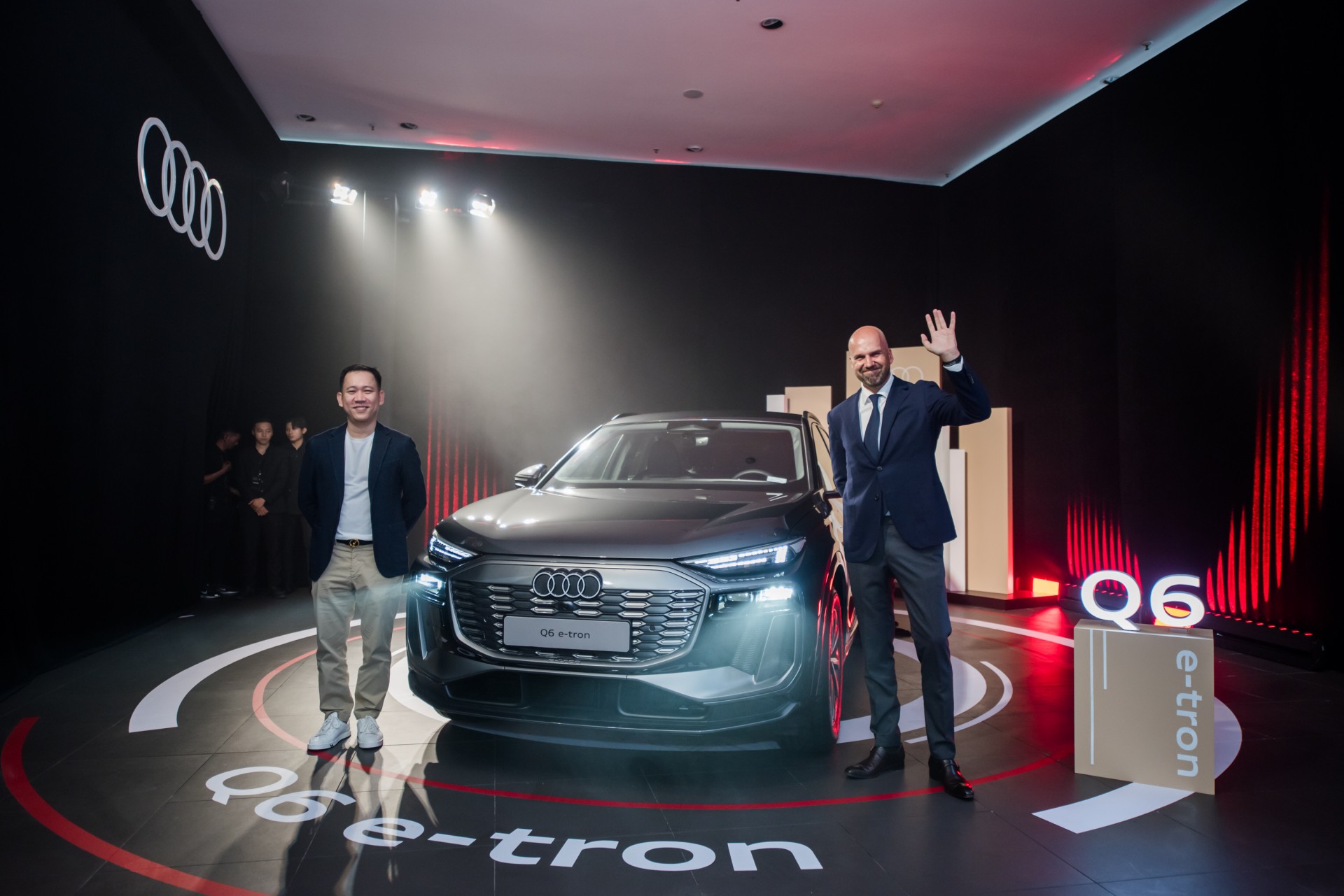 Audi A5 thế hệ mới và SUV điện Audi Q6 e-tron ra mắt thị trường Việt Nam