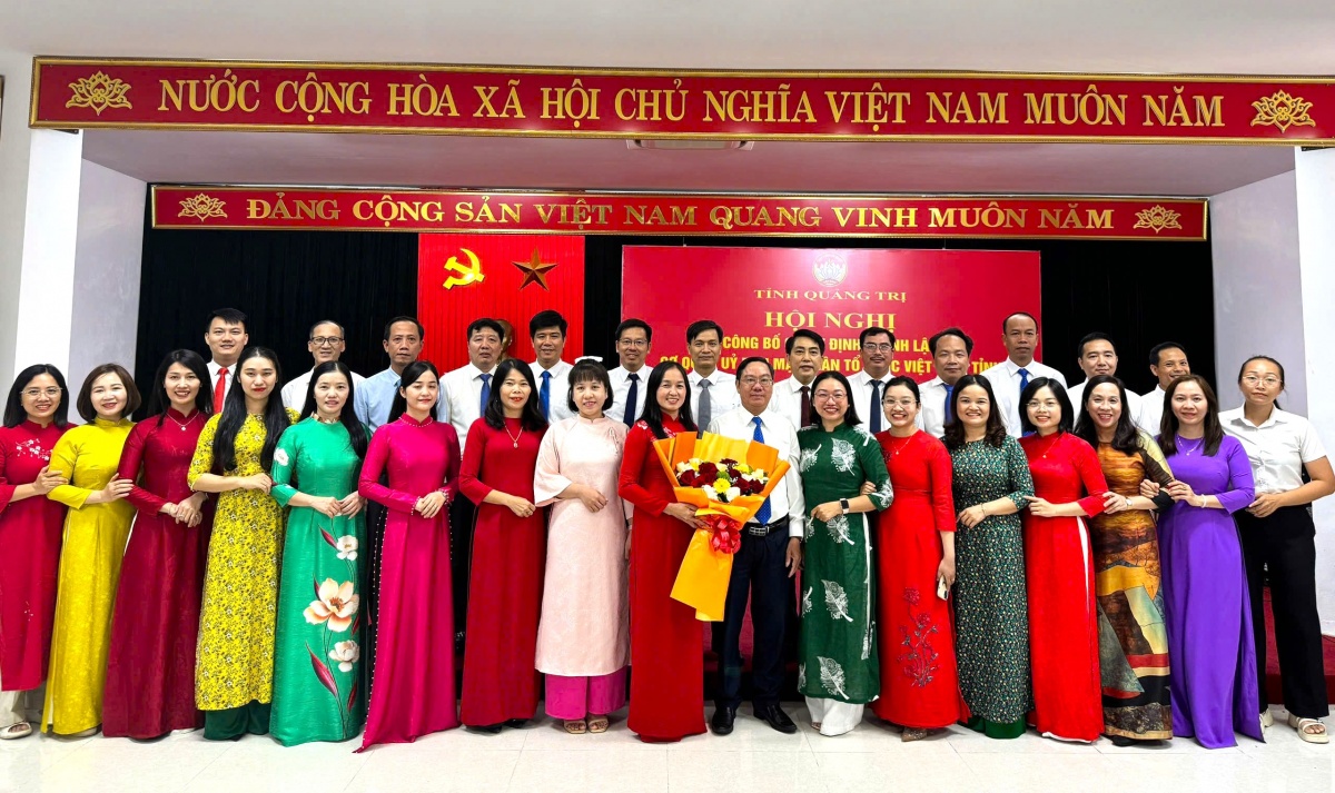 Lấy cơ sở làm trung tâm, đoàn viên và người lao động làm chủ thể