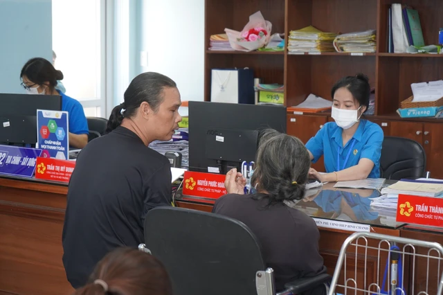 Tính lại trợ cấp với nhóm công chức nghỉ diện tinh giản biên chế