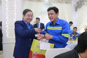 Lấy cơ sở làm trung tâm, đoàn viên và người lao động làm chủ thể