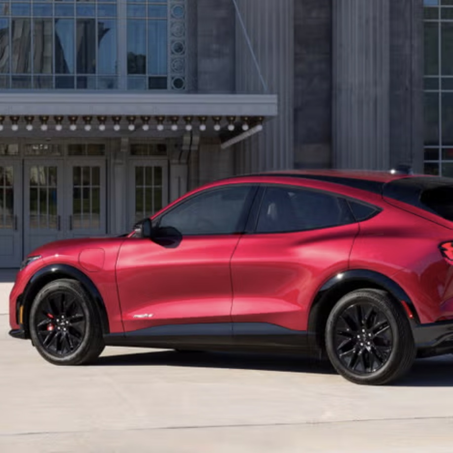 SUV điện Ford Mustang Mach-E chuẩn bị ra mắt Việt Nam