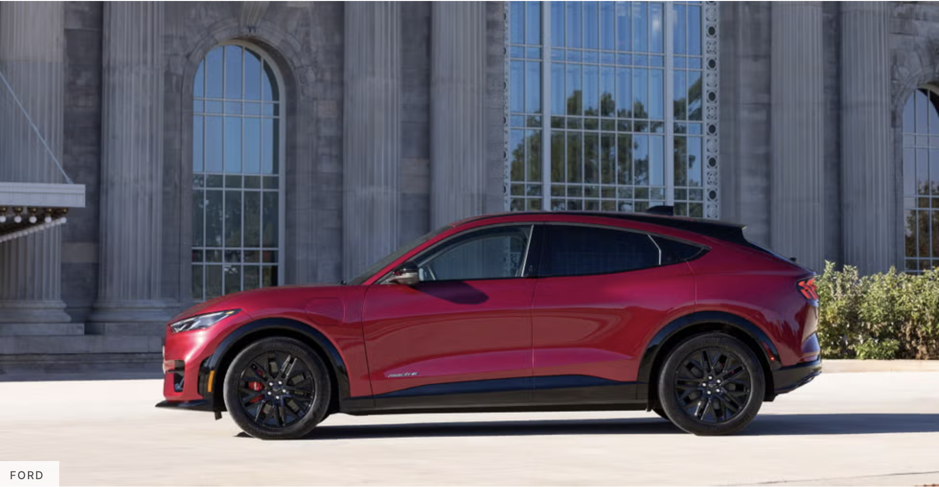 SUV điện Ford Mustang Mach-E chuẩn bị ra mắt Việt Nam