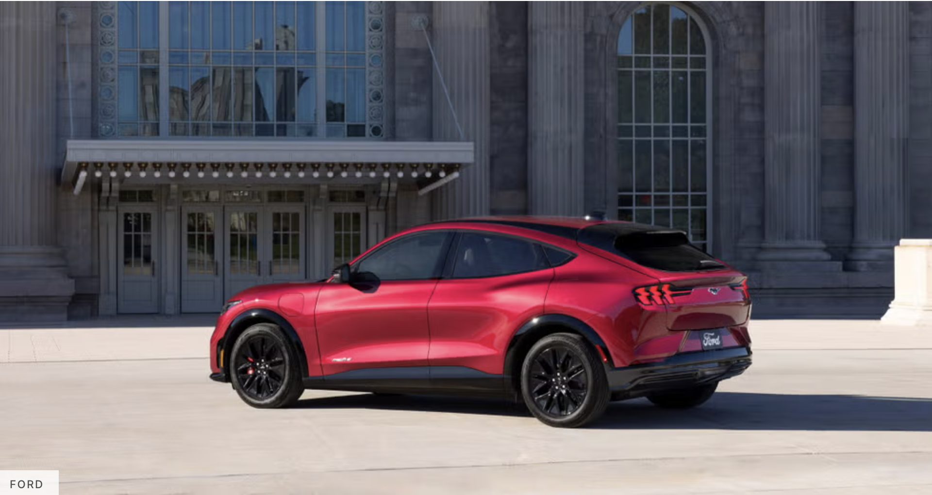 SUV điện Ford Mustang Mach-E chuẩn bị ra mắt Việt Nam