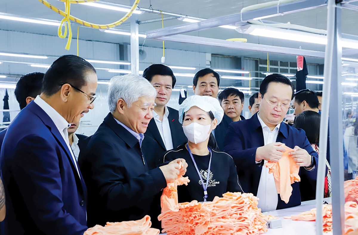 96 năm đồng hành cùng dân tộc, vì hạnh phúc người lao động, trong “ngôi nhà chung” MTTQ Việt Nam