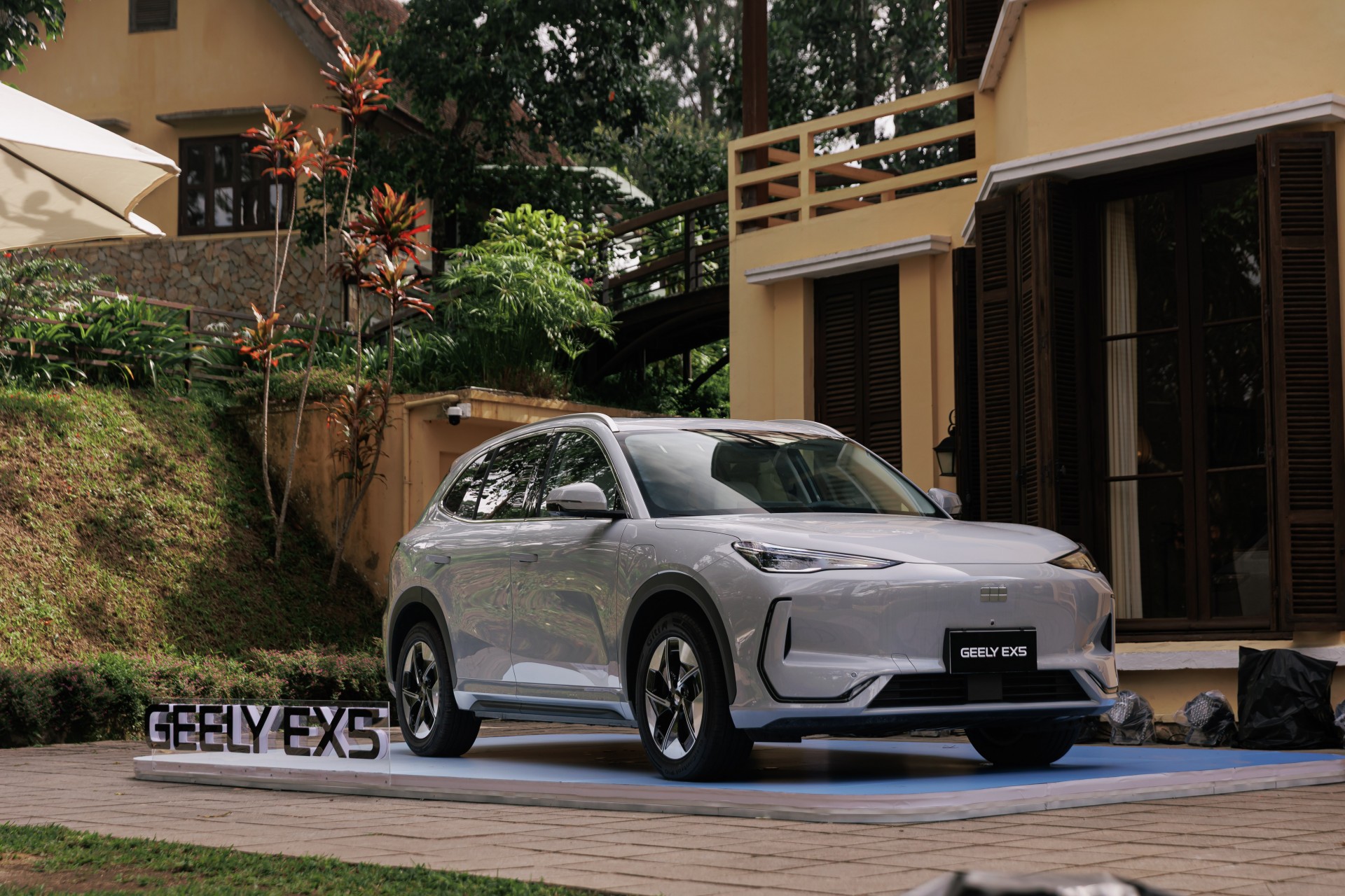 Ra mắt Geely Monjaro và EX5 tại thị trường Việt Nam