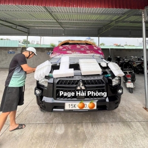 Người dân sáng tạo đủ kiểu phòng tránh bão cho ô tô