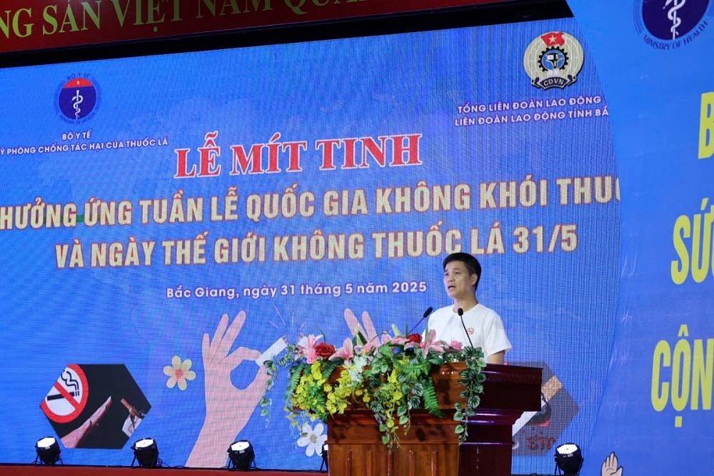 "Đầu lọc thuốc lá - vỏ bọc nguy hiểm của một ảo tưởng “giảm hại’" "Đầu lọc thuốc lá - vỏ bọc nguy hiểm của một ảo tưởng “giảm hại’"