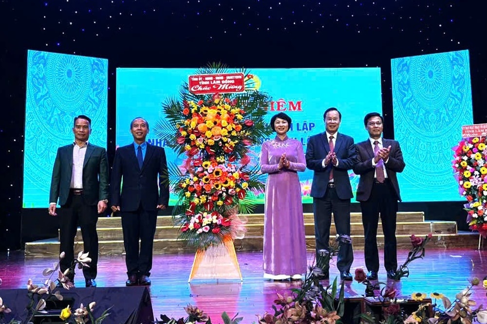 Nhà Văn hóa Lao động tỉnh Lâm Đồng: 10 năm – một chặng đường phát triển Nhà Văn hóa Lao động tỉnh Lâm Đồng: 10 năm – một chặng đường phát triển