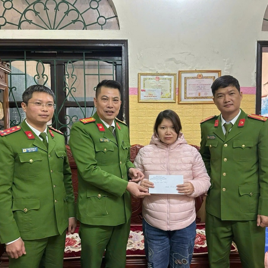 Xanh mãi những vòng tay yêu thương