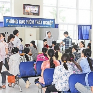 Từ 1/8, người lao động có thể ở nhà làm 6 thủ tục Bảo hiểm thất nghiệp