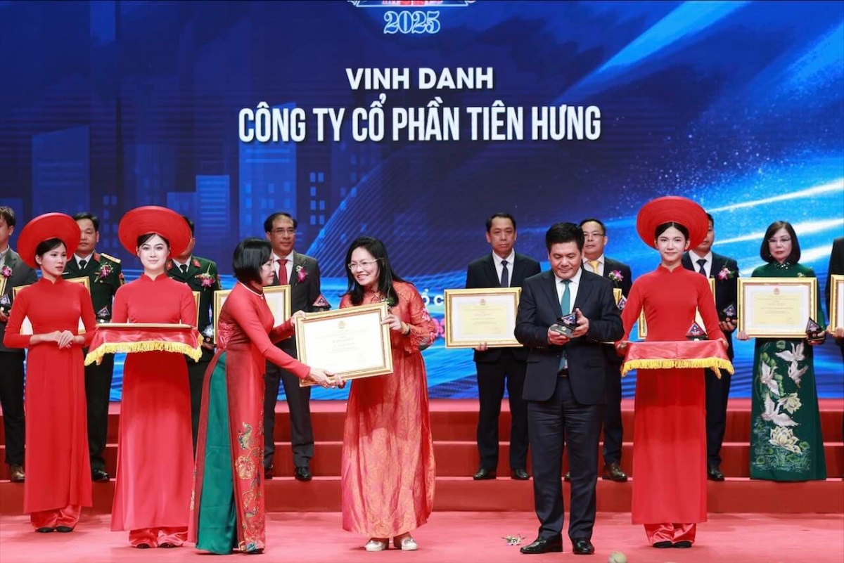 Vinh danh “Doanh nghiệp tiêu biểu vì người lao động” năm 2025 Vinh danh “Doanh nghiệp tiêu biểu vì người lao động” năm 2025