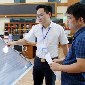 Dự kiến áp dụng quy định mới về chính sách lương và thu nhập của viên chức