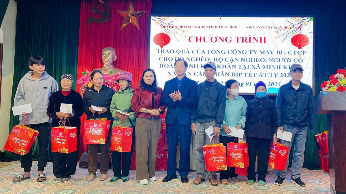 Người phụ nữ nhỏ bé viết nên kỳ tích Veston Hưng Hà