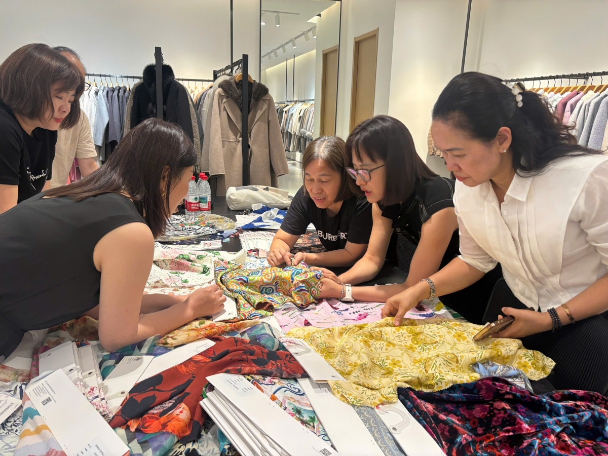 Người phụ nữ nhỏ bé viết nên kỳ tích Veston Hưng Hà