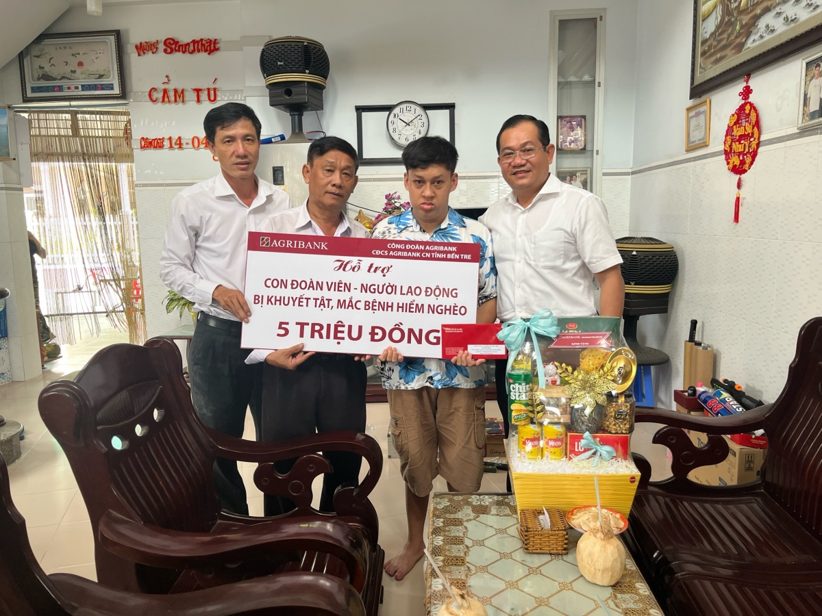 Công đoàn Agribank – điểm tựa vững chắc, kiến tạo dân chủ, đồng hành với người lao động Công đoàn Agribank – điểm tựa vững chắc, kiến tạo dân chủ, đồng hành với người lao động