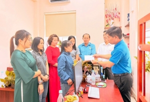 Người phụ nữ “sắt thép” giữ lửa công đoàn ở Corsair Marine International