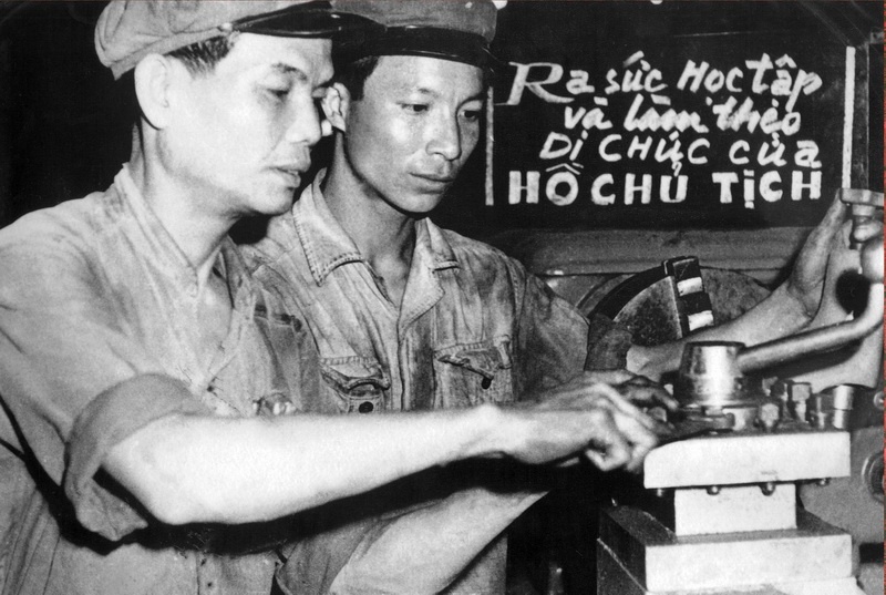 Giai cấp công nhân và tổ chức Công đoàn Việt Nam trong  80 năm xây dựng đất nước