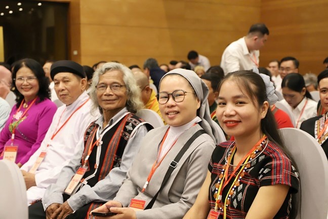 Mỗi thắng lợi của dân tộc đều bắt nguồn từ sức mạnh đại đoàn kết Mỗi thắng lợi của dân tộc đều bắt nguồn từ sức mạnh đại đoàn kết