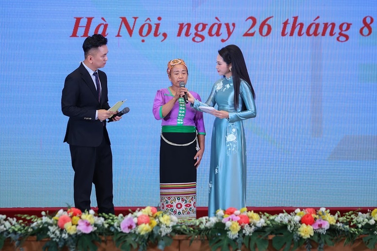 Xóa hơn 330.000 nhà tạm, dột nát là “Công trình Quốc gia đặc biệt” của “ý Đảng, lòng dân” Xóa hơn 330.000 nhà tạm, dột nát là “Công trình Quốc gia đặc biệt” của “ý Đảng, lòng dân”