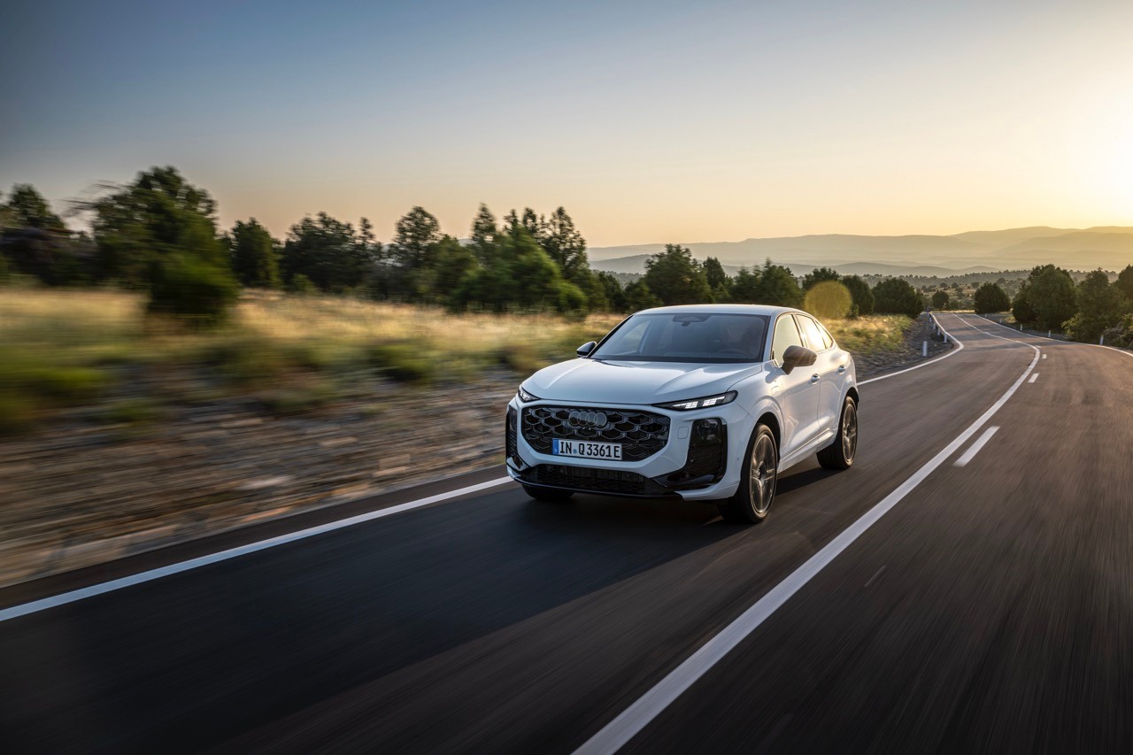 Audi Q3 Sportback thế hệ mới ra mắt, giá quy đổi từ 1,42 tỷ đồng Audi Q3 Sportback thế hệ mới ra mắt, giá quy đổi từ 1,42 tỷ đồng