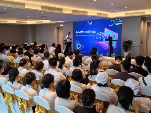 Quảng Ninh: Công đoàn phường Bãi Cháy với phong trào "Bình dân học vụ số"