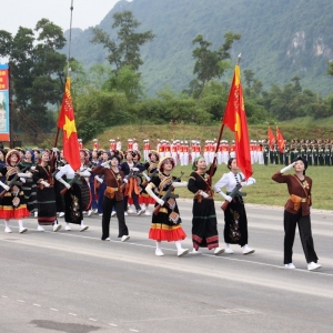 Bước chân nữ dân quân các dân tộc Việt Nam tham gia A80: Bản hòa ca của tình đoàn kết