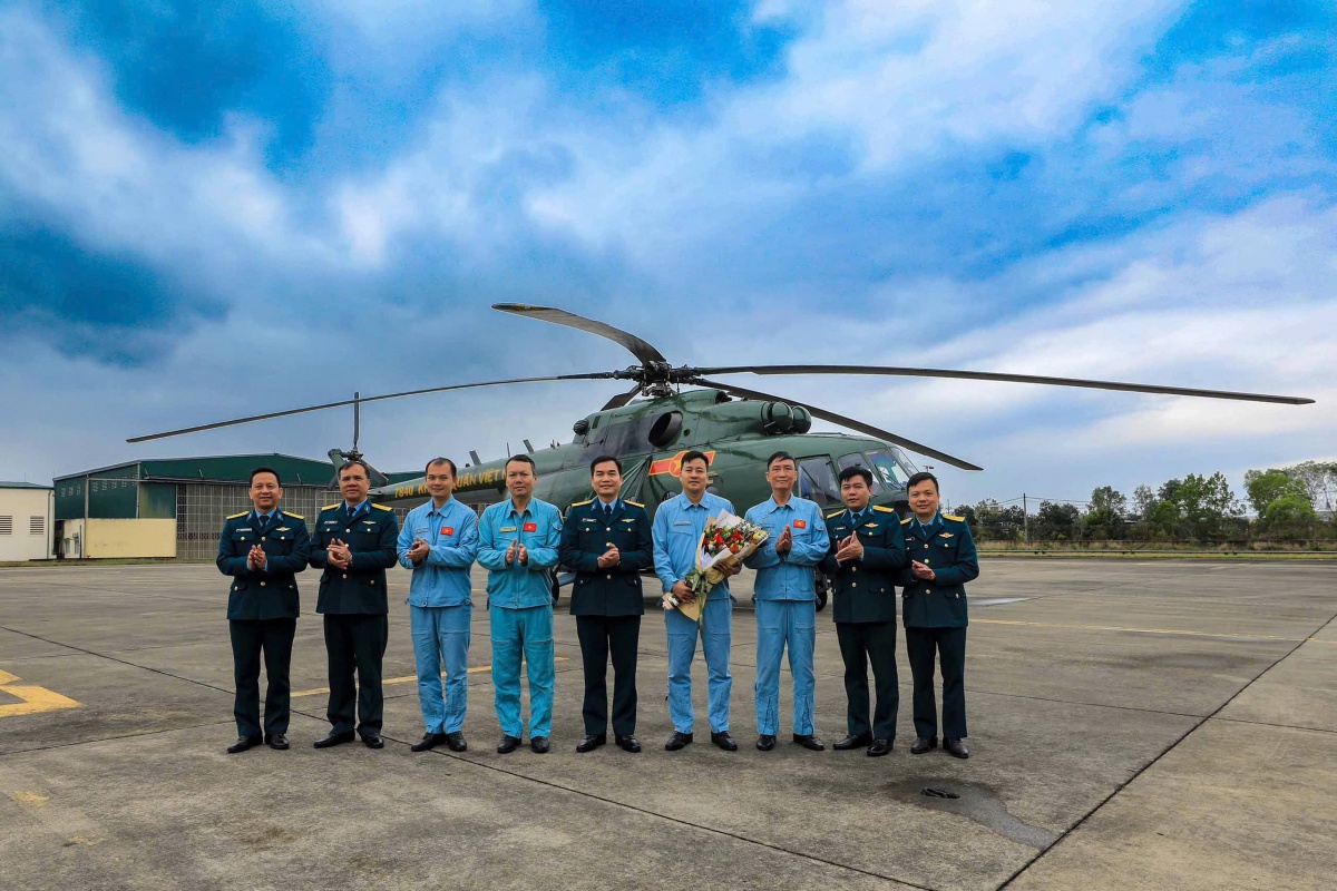 Trung đoàn không quân 916: Sẵn sàng trước giờ G Trung đoàn không quân 916: Sẵn sàng trước giờ G