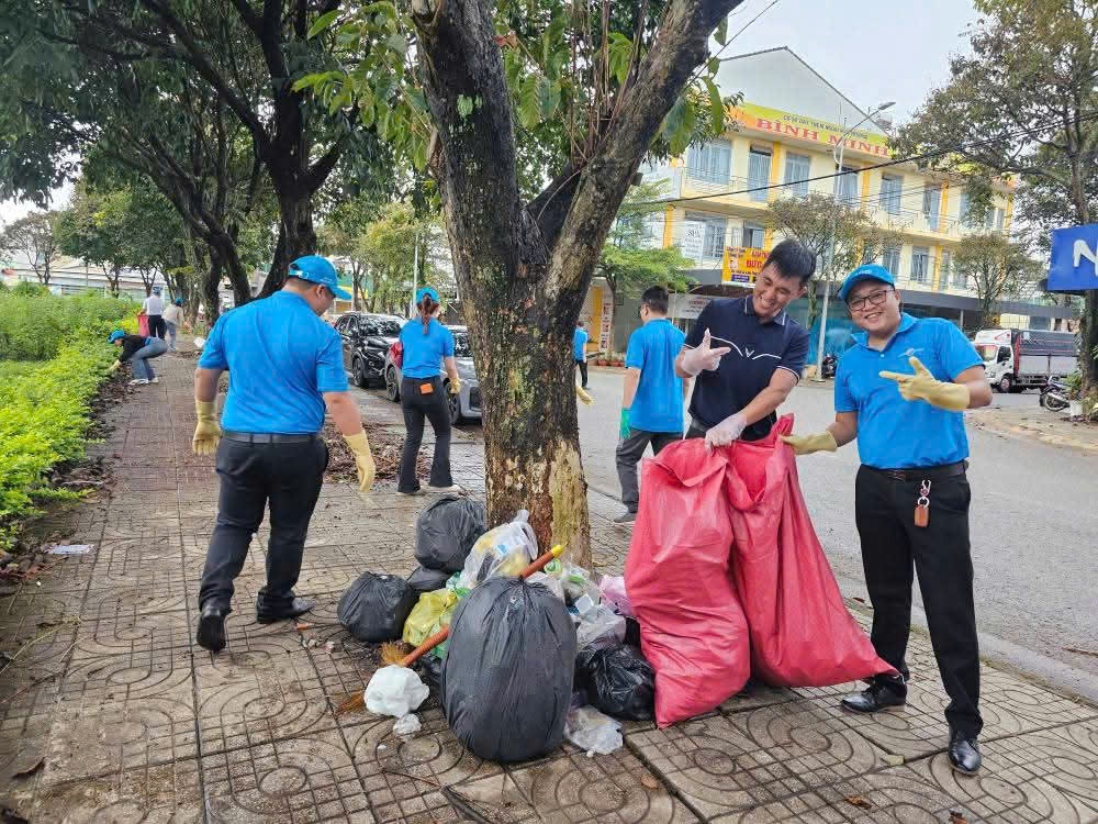 Đoàn viên, người lao động ở Lâm Đồng hòa mình cùng lễ Quốc khánh 2/9 Đoàn viên, người lao động ở Lâm Đồng hòa mình cùng lễ Quốc khánh 2/9