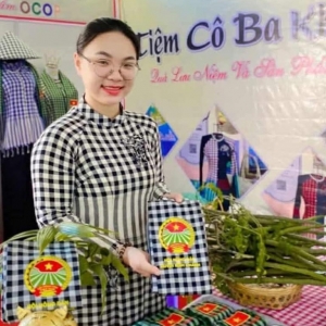 Dệt giấc mơ cho những tà áo quê hương