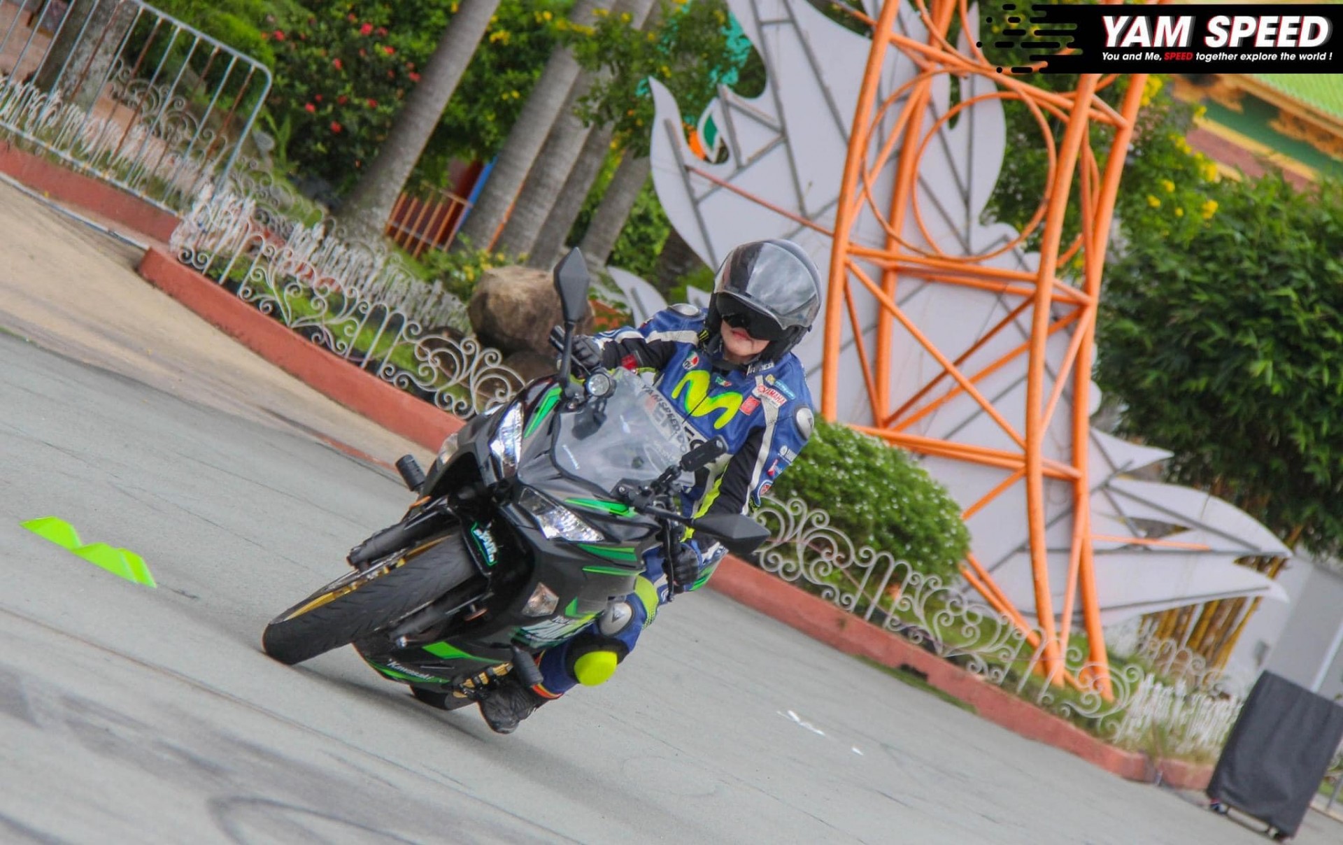 Nữ biker U60 đam mê PKL, một mình một xe ôm cua chinh phục những cung đường khó Nữ biker U60 đam mê PKL, một mình một xe ôm cua chinh phục những cung đường khó