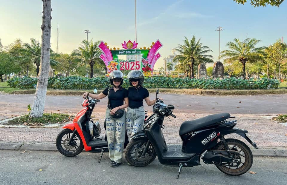 Nữ biker U60 đam mê PKL, một mình một xe ôm cua chinh phục những cung đường khó Nữ biker U60 đam mê PKL, một mình một xe ôm cua chinh phục những cung đường khó