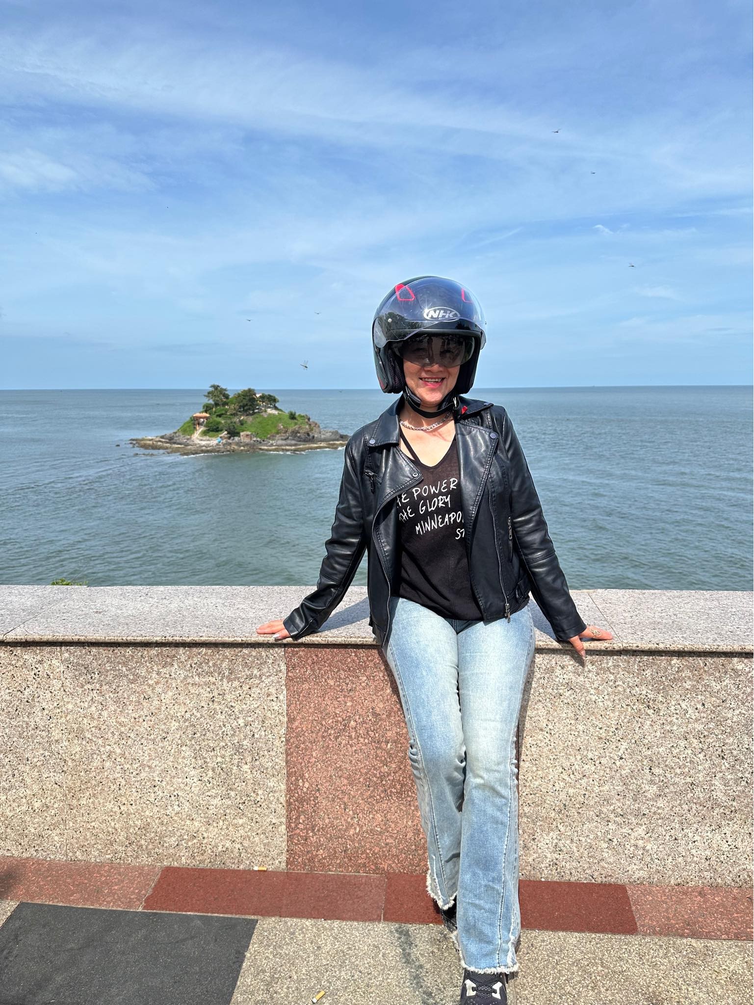 Nữ biker U60 đam mê PKL, một mình một xe ôm cua chinh phục những cung đường khó Nữ biker U60 đam mê PKL, một mình một xe ôm cua chinh phục những cung đường khó