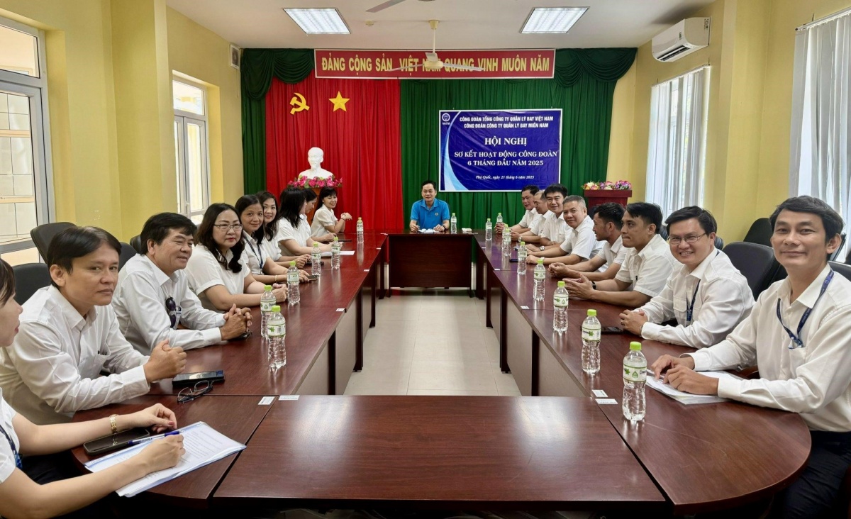 Người lao động vững tin trong vòng tay Công đoàn Quản lý bay