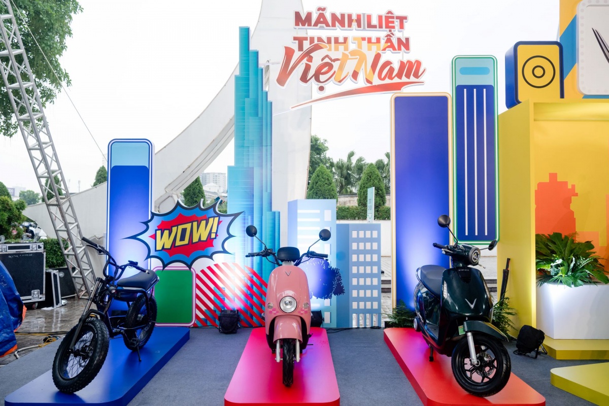 Mùa tựu trường, phụ huynh rủ nhau mua xe máy điện VinFast cho con để hưởng ưu đãi khủng Mùa tựu trường, phụ huynh rủ nhau mua xe máy điện VinFast cho con để hưởng ưu đãi khủng