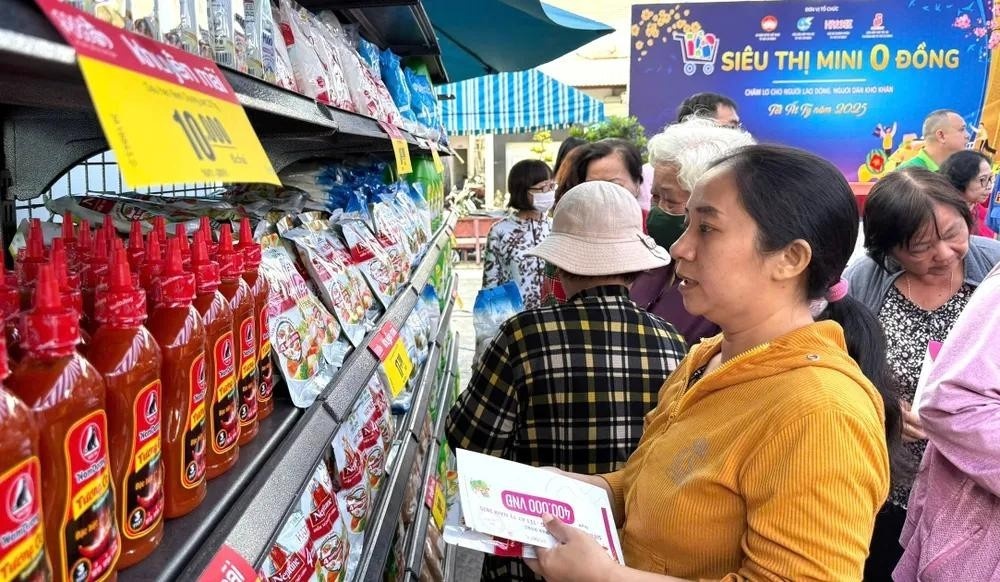 Người lao động có một điểm tựa nhân văn