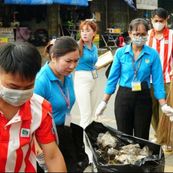 Vai trò then chốt của công nhân lao động trong hành trình xanh