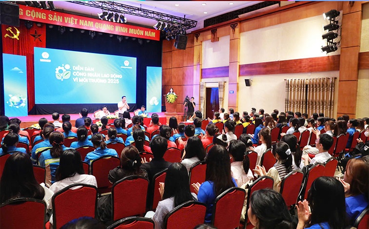 Vai trò then chốt của công nhân lao động trong hành trình xanh Vai trò then chốt của công nhân lao động trong hành trình xanh