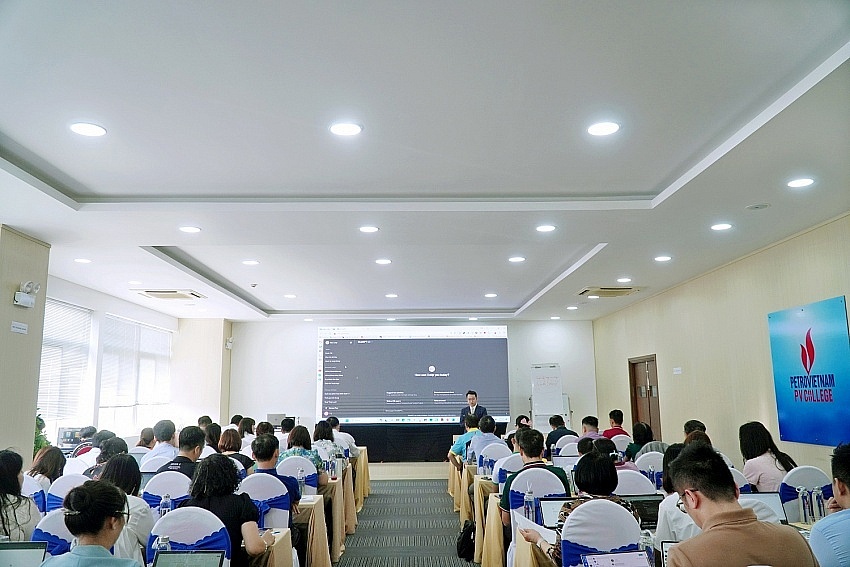 Công đoàn Dầu khí Việt Nam - “lá chắn mềm” của người lao động trong kỷ nguyên AI Công đoàn Dầu khí Việt Nam - “lá chắn mềm” của người lao động trong kỷ nguyên AI