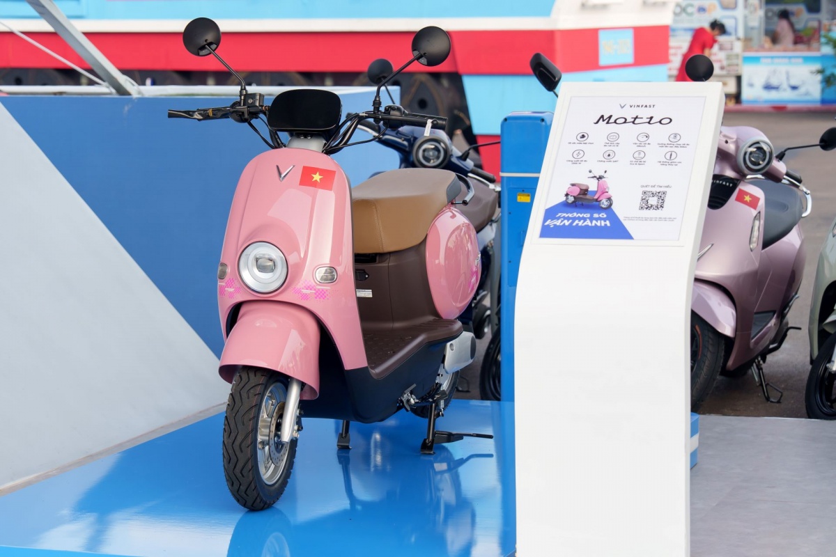 VinFast Motio định hình lại chuẩn mực “ngon - bổ - hợp ví” trong phân khúc xe máy điện học sinh VinFast Motio định hình lại chuẩn mực “ngon - bổ - hợp ví” trong phân khúc xe máy điện học sinh
