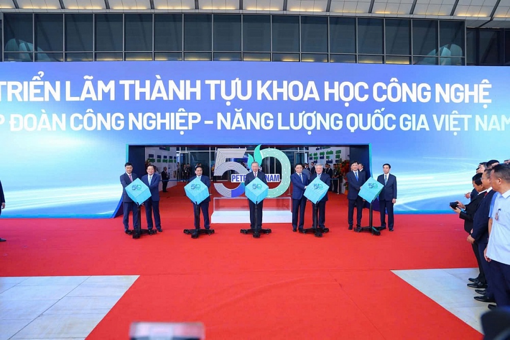 Triển lãm Khoa học - Công nghệ Petrovietnam: Khẳng định tầm vóc trụ cột an ninh năng lượng quốc gia Triển lãm Khoa học - Công nghệ Petrovietnam: Khẳng định tầm vóc trụ cột an ninh năng lượng quốc gia
