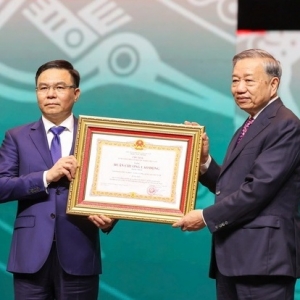 Tổng Bí thư Tô Lâm tặng Petrovietnam "8 chữ" - kỳ vọng Petrovietnam vươn tầm toàn cầu