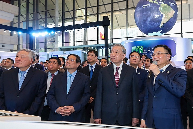 Tổng Bí thư Tặng "8 chữ" - kỳ vọng Petrovietnam vươn tầm toàn cầu